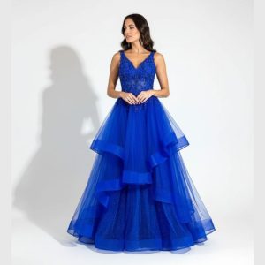 Vestido Azul Royal Com Camadas de Tule, Saia em Crinol e Corpete Bordado