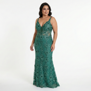 Vestido Logo Verde Esmeralda com Renda Aplicada no Tule