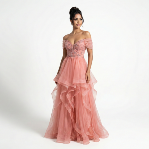 Vestido Rosa Chiclete com Saia de Crinol Gliterizada e Corpete Bordado